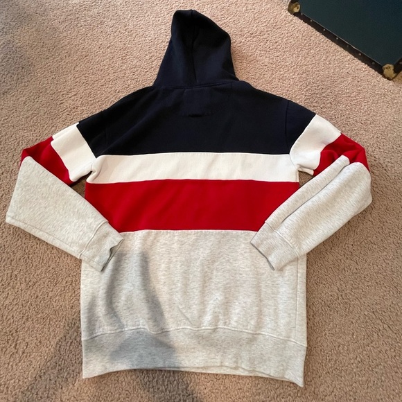 DENIM & FLOWER Men's Colorblock Hoodie - Picture 9 of 10